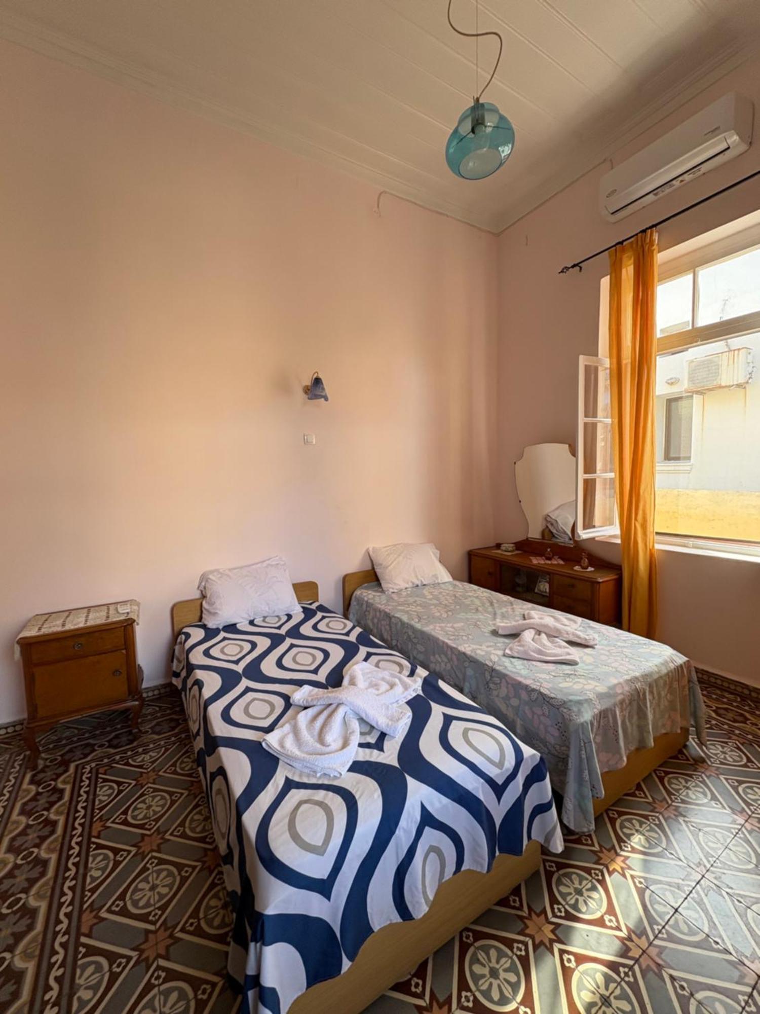 Shared House , Private Rooms With Garden La Canea Exterior foto
